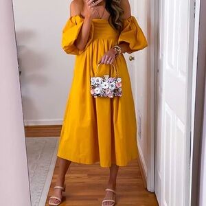 ASTR the label dress in medium. NWT smoke free home